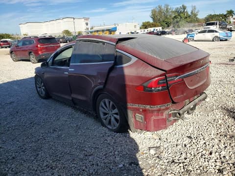 2016 Tesla Model X, VIN 5YJXCAE41GFS02722. Фото 2 з 6 з аукціону Copart. Каталог авто зі США OpenDataCar.