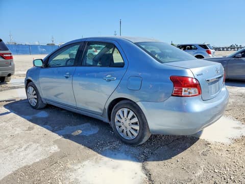 2010 Toyota Yaris, VIN JTDBT4K38A1372602. Фото 2 з 6 з аукціону Copart. Каталог авто зі США OpenDataCar.