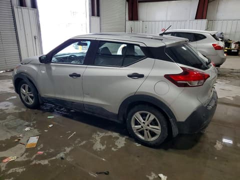 2020 Nissan Kicks, VIN 3N1CP5BV3LL556747. Фото 2 з 6 з аукціону Copart. Каталог авто зі США OpenDataCar.