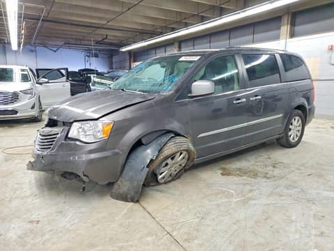 2015 Chrysler Town & Country, VIN 2C4RC1BG8FR521240. Фото 1 з 6 з аукціону Copart. Каталог авто зі США OpenDataCar.