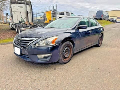 2015 Nissan Altima, VIN 1N4AL3AP7FN888661. Фото 2 з 6 з аукціону Copart. Каталог авто зі США OpenDataCar.