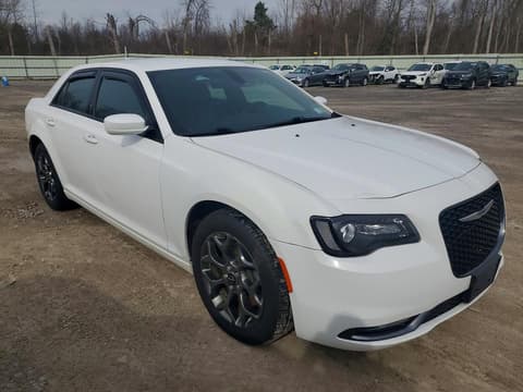 2015 Chrysler 300, VIN 2C3CCAGG9FH803413. Фото 4 з 6 з аукціону Copart. Каталог авто зі США OpenDataCar.