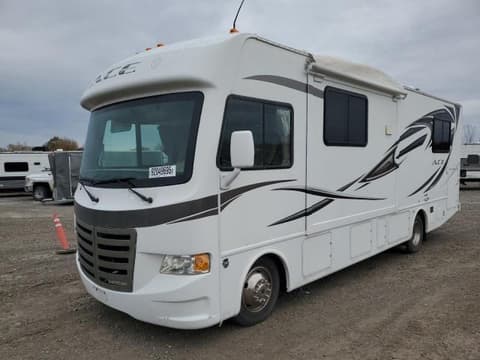 2013 Ford F53, VIN 1F64F5DY1C0A04403. Фото 2 из 6 с аукциона Copart. Каталог авто из США OpenDataCar.