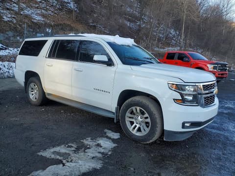 2015 Chevrolet Suburban, VIN 1GNSKJKC2FR664716. Photo 4 of 6 from Copart auction. OpenDataCar US salvage catalog.