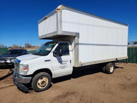 2014 Ford E-450, VIN 1FDXE4FS3EDB15574. Фото 2 з 6 з аукціону Copart. Каталог авто зі США OpenDataCar.