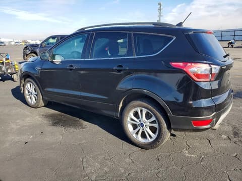2018 Ford Escape, VIN 1FMCU0GD9JUB17107. Фото 2 з 6 з аукціону Copart. Каталог авто зі США OpenDataCar.