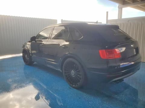 2020 Bentley Bentayga, VIN SJAAM2ZV1LC029269. Фото 2 з 6 з аукціону Copart. Каталог авто зі США OpenDataCar.