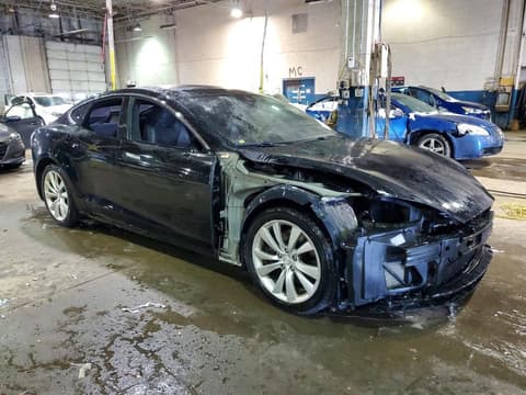 2016 Tesla Model S, VIN 5YJSA1E23GF144157. Фото 4 з 6 з аукціону Copart. Каталог авто зі США OpenDataCar.