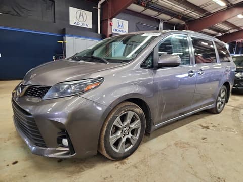 2020 Toyota Sienna, VIN 5TDEZ3DC8LS235653. Фото 1 з 6 з аукціону Copart. Каталог авто зі США OpenDataCar.