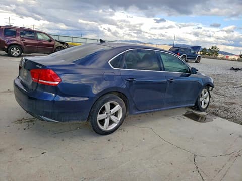 2014 Volkswagen Passat, VIN 1VWBT7A32EC036292. Zdjęcie 3 z 6 z aukcji Copart. Katalog aut z USA OpenDataCar.