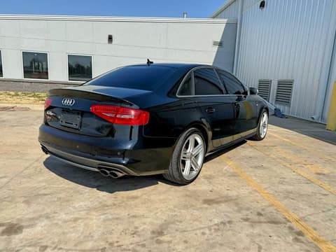 2015 Audi S4, VIN WAUKGAFL1FA011259. Фото 4 з 6 з аукціону Copart. Каталог авто зі США OpenDataCar.