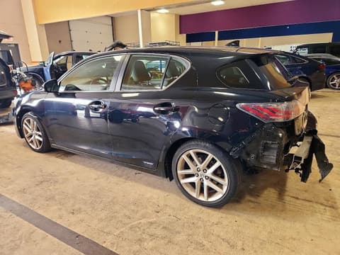 2015 Lexus CT 200, VIN JTHKD5BH6F2216024. Фото 2 з 6 з аукціону Copart. Каталог авто зі США OpenDataCar.