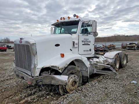 1995 Peterbilt tractor , VIN 1XPCD98X3SN358219. Фото 2 из 6 с аукциона Copart. Каталог авто из США OpenDataCar.