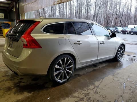 2015 Volvo V60, VIN YV140MEK0F1225910. Фото 3 из 6 с аукциона Copart. Каталог авто из США OpenDataCar.