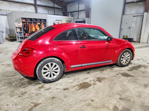 2014 Volkswagen Beetle, VIN 3VWFP7ATXEM626499. Zdjęcie 3 z 6 z aukcji Copart. Katalog aut z USA OpenDataCar.