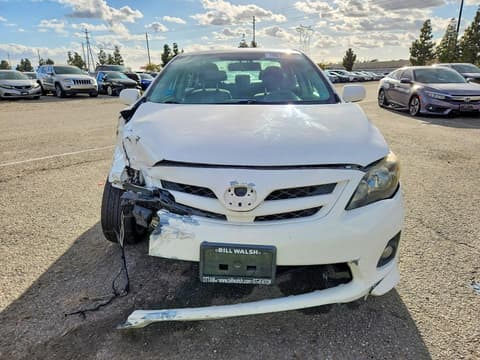 2013 Toyota Corolla, VIN 2T1BU4EE9DC987203. Zdjęcie 5 z 6 z aukcji Copart. Katalog aut z USA OpenDataCar.