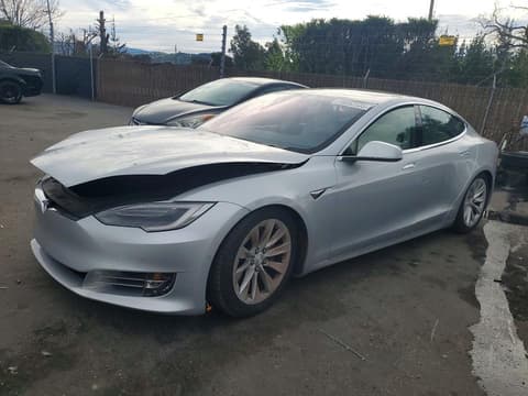 2018 Tesla Model S, VIN 5YJSA1E24JF246333. Фото 1 з 6 з аукціону Copart. Каталог авто зі США OpenDataCar.