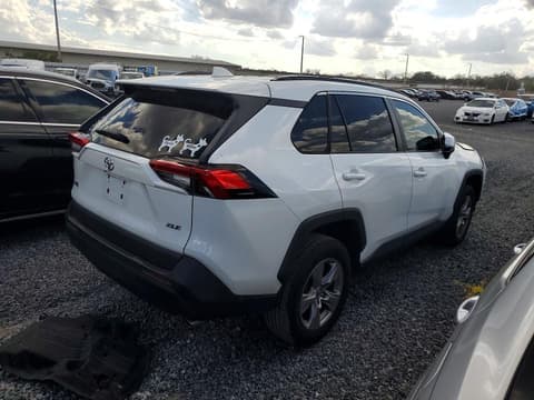 2023 Toyota RAV4, VIN 2T3W1RFV2PW243149. Фото 3 з 6 з аукціону Copart. Каталог авто зі США OpenDataCar.