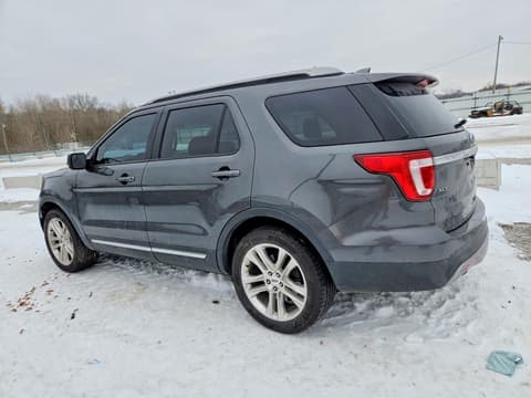 2017 Ford Explorer, VIN 1FM5K8D89HGA73400. Фото 2 з 6 з аукціону Copart. Каталог авто зі США OpenDataCar.
