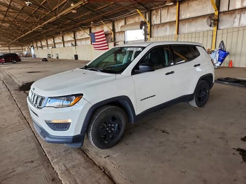 2019 Jeep Compass, VIN 3C4NJCAB9KT851014. Фото 1 из 6 с аукциона Copart. Каталог авто из США OpenDataCar.