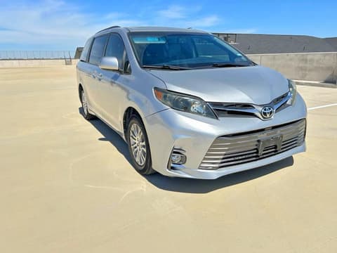 2017 Toyota Sienna, VIN 5TDYZ3DC6HS897302. Фото 1 з 6 з аукціону Copart. Каталог авто зі США OpenDataCar.