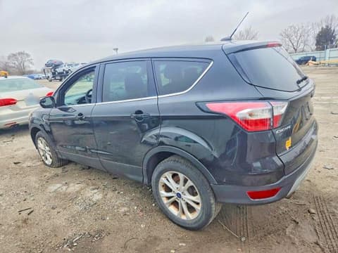 2017 Ford Escape, VIN 1FMCU0GD4HUE87648. Фото 2 з 6 з аукціону Copart. Каталог авто зі США OpenDataCar.