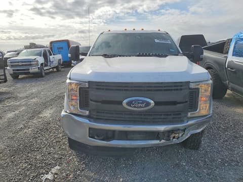 2019 Ford F-350, VIN 1FD8W3HT6KEF21467. Фото 5 з 6 з аукціону Copart. Каталог авто зі США OpenDataCar.
