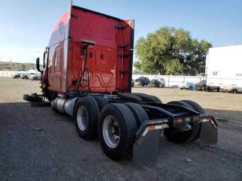 2020 Freigliner Cascadia 126, VIN 1FUJHHDR5LLLX2448. Фото 3 з 6 з аукціону Copart. Каталог авто зі США OpenDataCar.