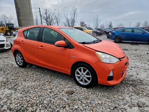 2012 Toyota Prius C, VIN JTDKDTB34C1022412. Фото 4 з 6 з аукціону Copart. Каталог авто зі США OpenDataCar.