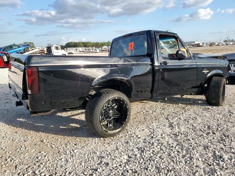 1996 Ford F-350, VIN 1FDJF37F9TEA71957. Zdjęcie 3 z 6 z aukcji Copart. Katalog aut z USA OpenDataCar.