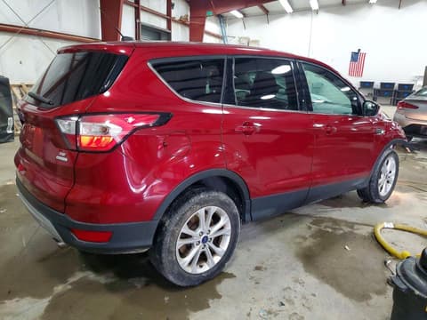 2017 Ford Escape, VIN 1FMCU0GD7HUC30869. Фото 3 з 6 з аукціону Copart. Каталог авто зі США OpenDataCar.