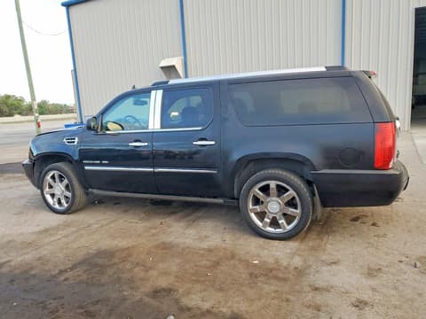 2011 Cadillac Escalade, VIN 1GYS3JEF8BR254325. Фото 2 з 6 з аукціону Copart. Каталог авто зі США OpenDataCar.