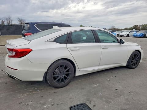 2018 Honda Accord, VIN 1HGCV1F38JA063026. Zdjęcie 3 z 6 z aukcji Copart. Katalog aut z USA OpenDataCar.