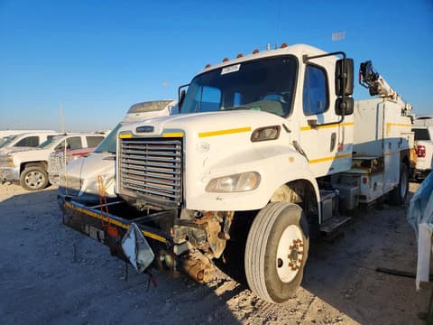 2012 Freightliner M2, VIN 1FVAC2BS3CDBJ4746. Фото 2 з 6 з аукціону Copart. Каталог авто зі США OpenDataCar.