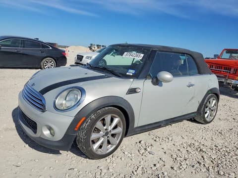 2015 Mini Cooper, VIN WMWZN3C50FT861961. Фото 1 з 6 з аукціону Copart. Каталог авто зі США OpenDataCar.