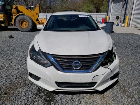 2017 Nissan Altima, VIN 1N4AL3AP1HC155035. Фото 5 з 6 з аукціону Copart. Каталог авто зі США OpenDataCar.
