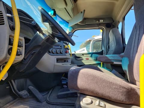 2023 Peterbilt 579, VIN 1XPBDP9X0PD890619. Photo 5 of 6 from Copart auction. OpenDataCar US salvage catalog.