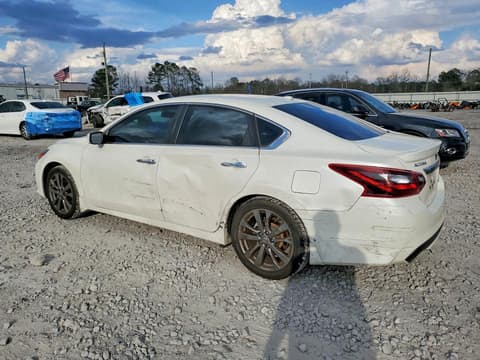 2018 Nissan Altima, VIN 1N4AL3AP0JC151581. Фото 2 з 6 з аукціону Copart. Каталог авто зі США OpenDataCar.