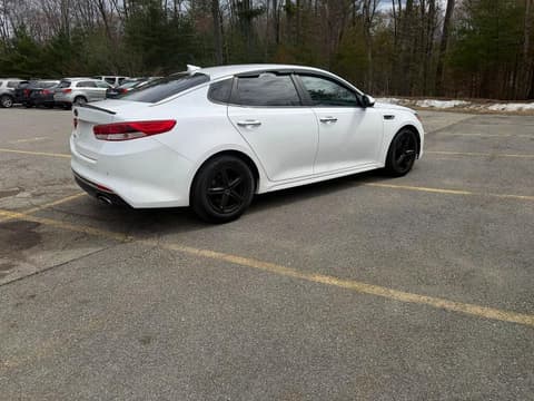 2018 Kia Optima, VIN 5XXGT4L32JG248088. Zdjęcie 4 z 6 z aukcji Copart. Katalog aut z USA OpenDataCar.