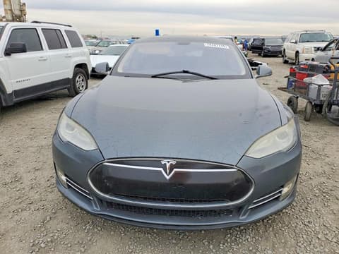 2013 Tesla Model S, VIN 5YJSA1DP6DFP07422. Фото 5 из 6 с аукциона Copart. Каталог авто из США OpenDataCar.