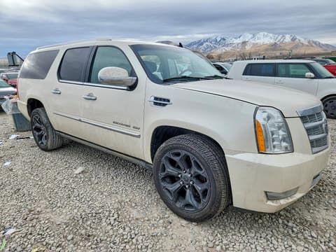 2014 Cadillac Escalade ESV, VIN 1GYS4KEF3ER102153. Photo 4 of 6 from Copart auction. OpenDataCar US salvage catalog.