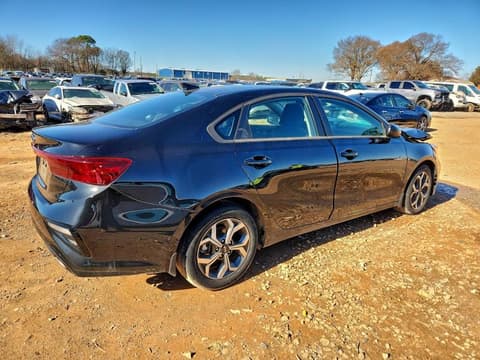 2021 Kia Forte, VIN 3KPF24AD1ME381397. Фото 3 з 6 з аукціону Copart. Каталог авто зі США OpenDataCar.