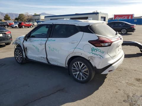 2021 Nissan Kicks, VIN 3N1CP5CV8ML476926. Фото 2 з 6 з аукціону Copart. Каталог авто зі США OpenDataCar.