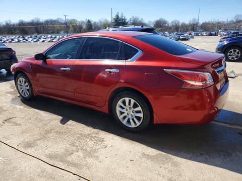 2014 Nissan Altima, VIN 1N4AL3AP7EN388563. Фото 2 з 6 з аукціону Copart. Каталог авто зі США OpenDataCar.