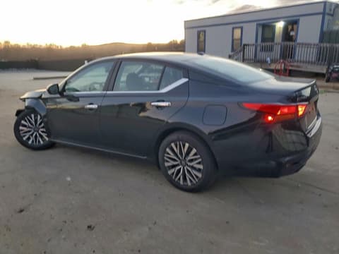 2025 Nissan Altima, VIN 1N4BL4DV7SN396808. Фото 2 з 6 з аукціону Copart. Каталог авто зі США OpenDataCar.