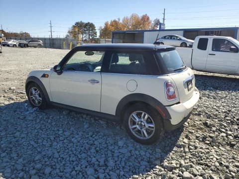 2013 Mini Cooper, VIN WMWSU3C54DT682971. Zdjęcie 2 z 6 z aukcji Copart. Katalog aut z USA OpenDataCar.