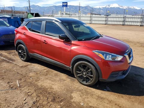 2019 Nissan Kicks, VIN 3N1CP5CU3KL496134. Фото 4 з 6 з аукціону Copart. Каталог авто зі США OpenDataCar.