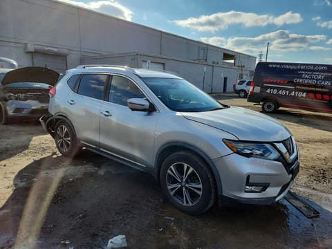 2017 Nissan Rogue, VIN JN8AT2MV7HW283989. Фото 4 з 6 з аукціону Copart. Каталог авто зі США OpenDataCar.