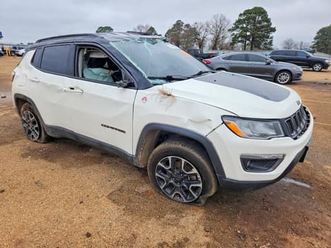 2019 Jeep Compass, VIN 3C4NJDDB3KT669164. Фото 4 з 6 з аукціону Copart. Каталог авто зі США OpenDataCar.