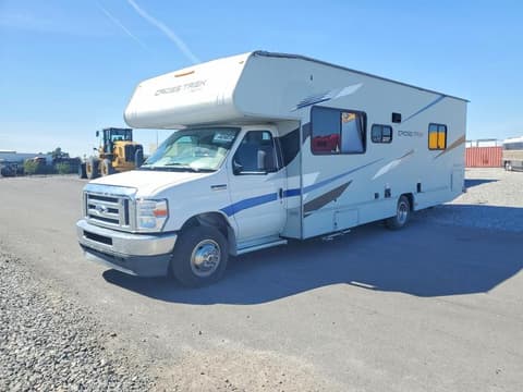 2021 Ford E-350, VIN 1FDWE3FN3MDC04284. Фото 2 з 6 з аукціону Copart. Каталог авто зі США OpenDataCar.